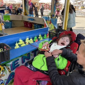 Frühlingsfestbesuch der Tagesförderstätte mit Unterstützung der Immowelt-Mitarbeitenden